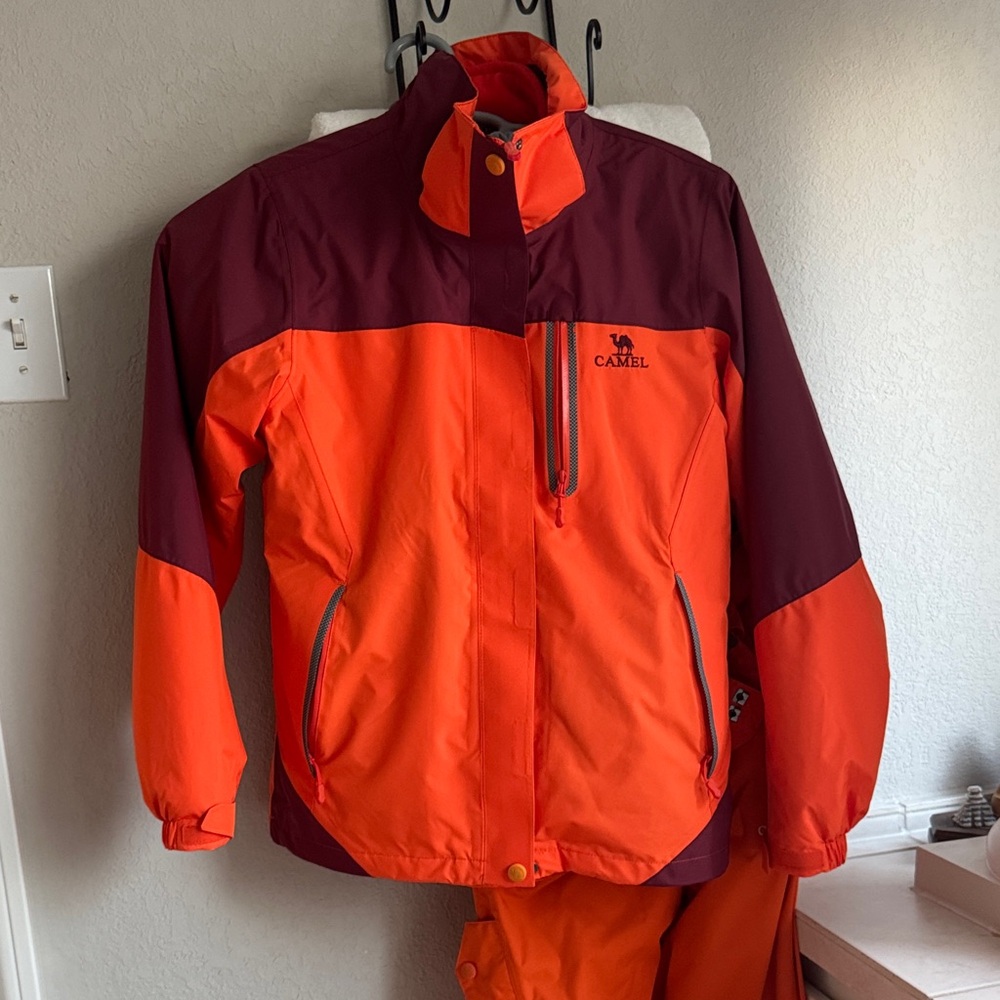 Camel Orange ski snowboard set